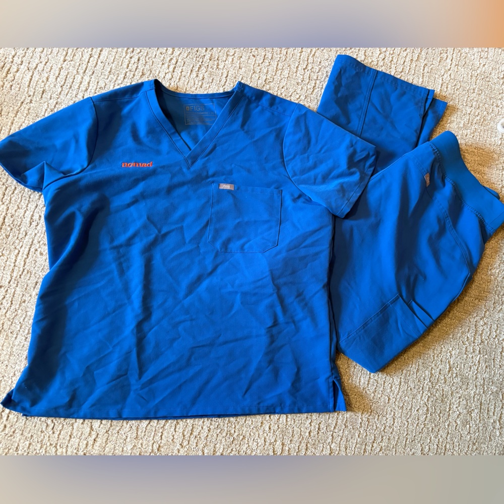 NWOT Figs scrubs